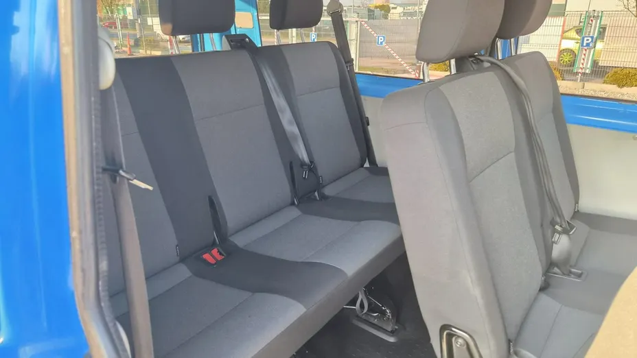 VOLKSWAGEN Transporter -