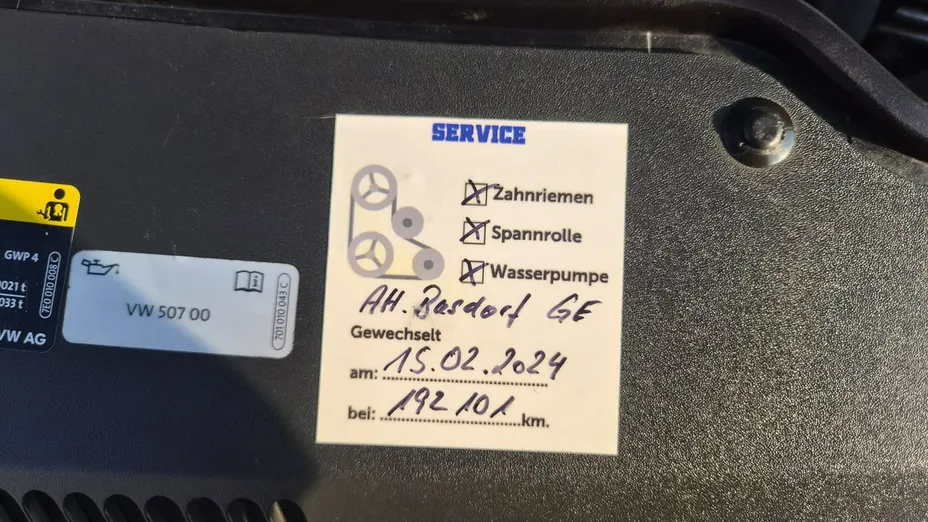 VOLKSWAGEN Transporter -