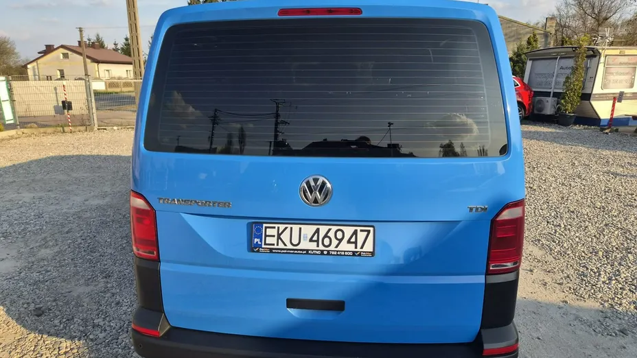 VOLKSWAGEN Transporter -