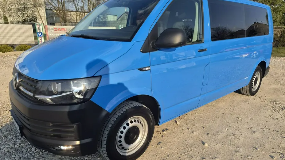 VOLKSWAGEN Transporter -