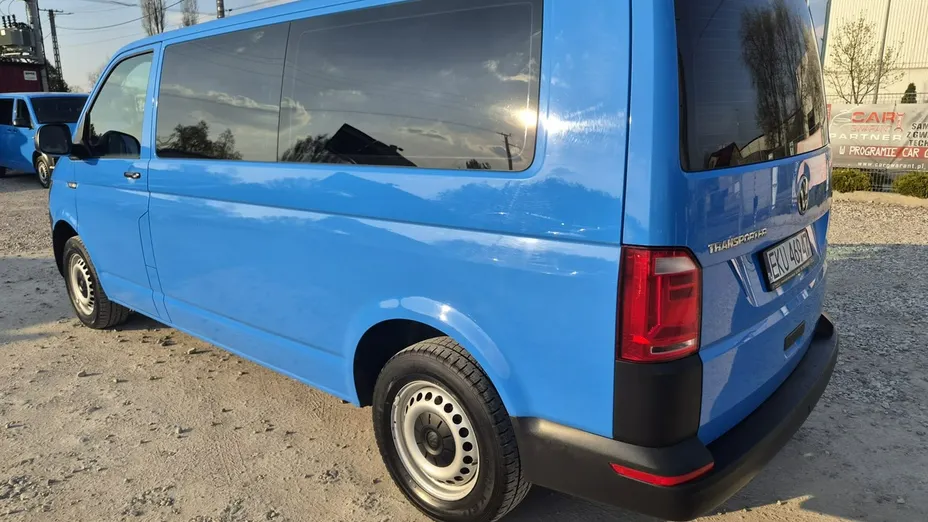 VOLKSWAGEN Transporter -
