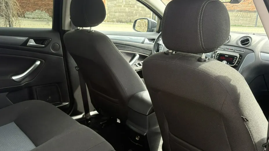 FORD Mondeo -