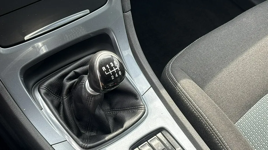 FORD Mondeo -