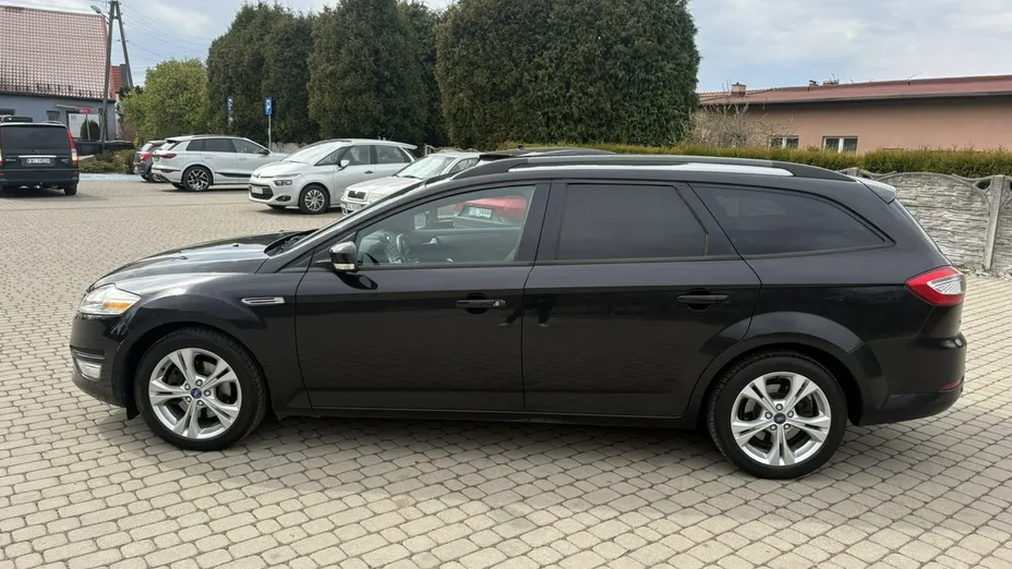 FORD Mondeo -