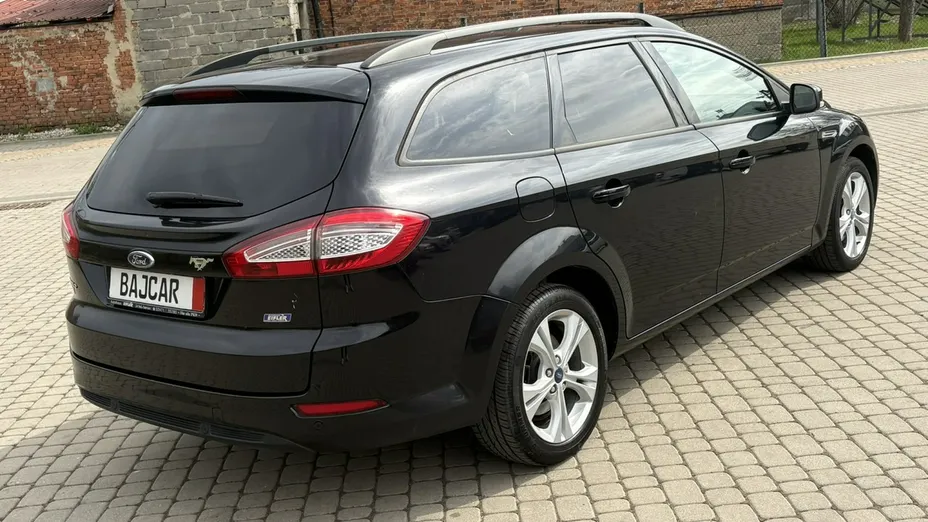 FORD Mondeo -