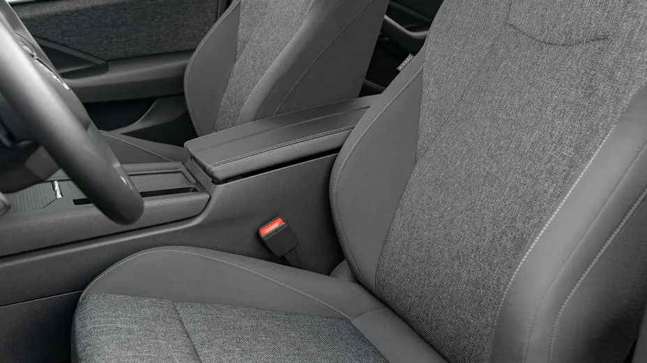 SKODA Superb -