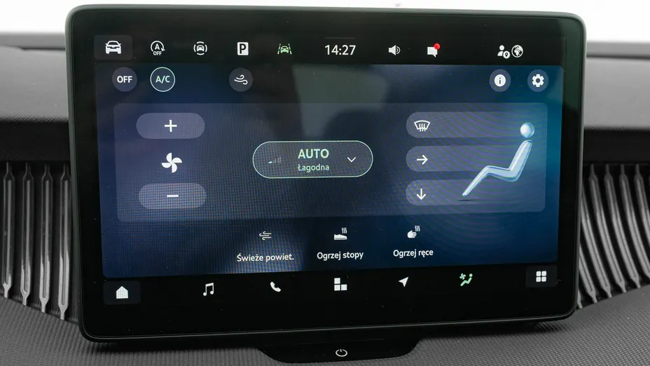 SKODA Superb -