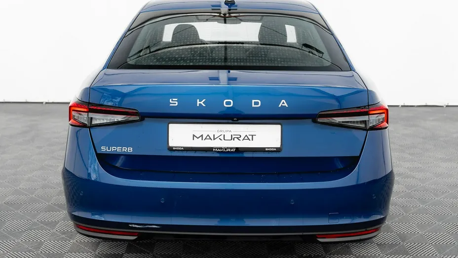 SKODA Superb -