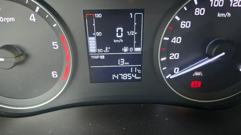 HYUNDAI i20 -