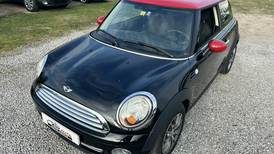 MINI Cooper -
