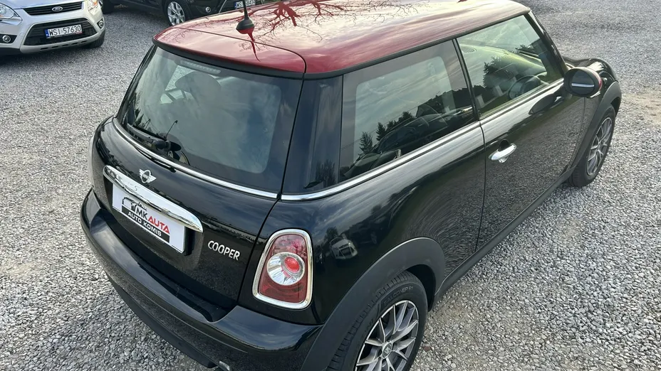 MINI Cooper -