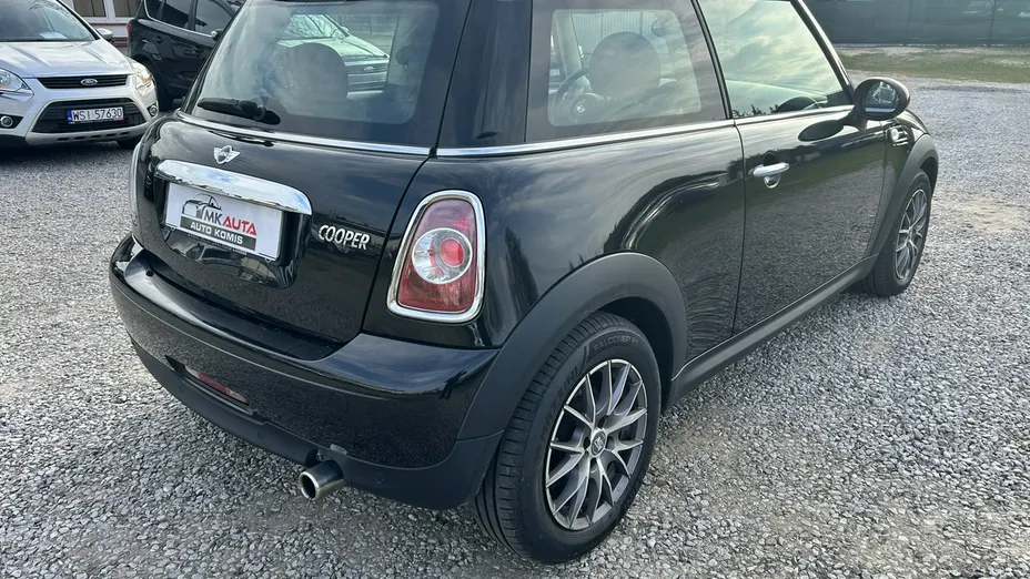 MINI Cooper -