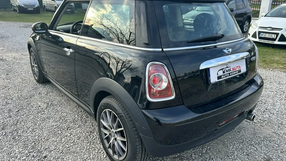 MINI Cooper -