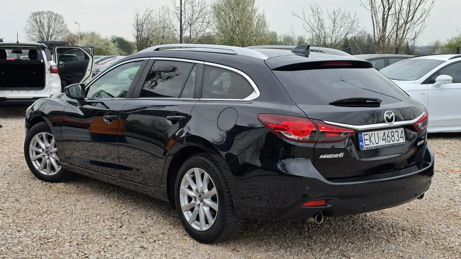 MAZDA 6 -