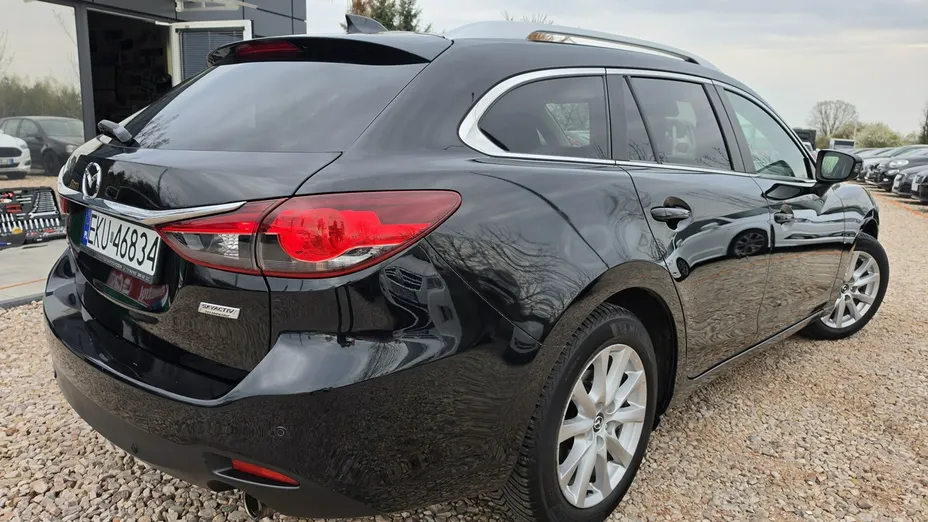 MAZDA 6 -