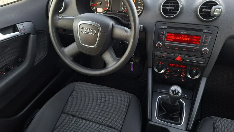 AUDI A3 -