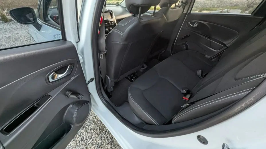RENAULT Clio -