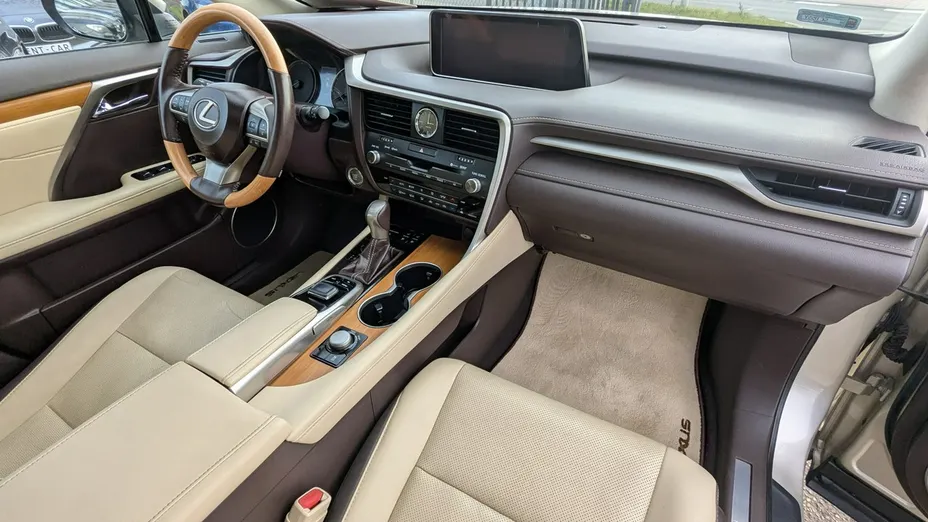 LEXUS RX -