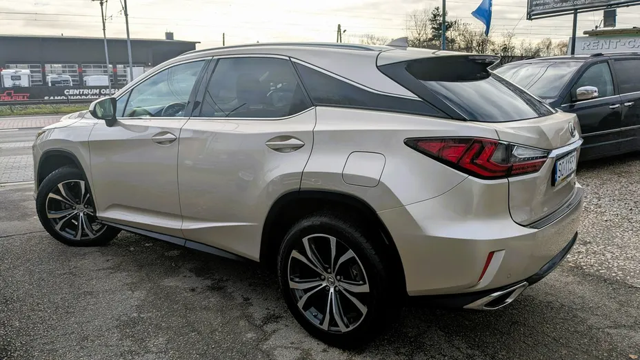 LEXUS RX -