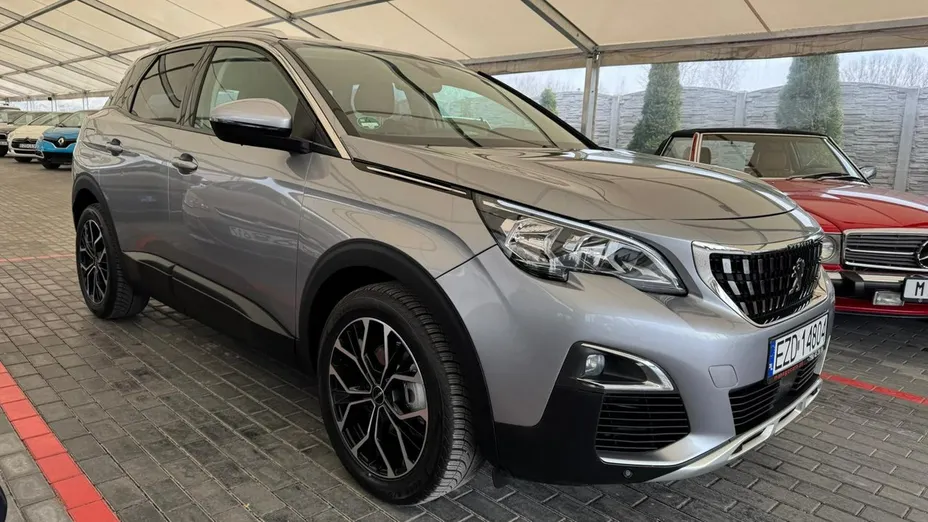 PEUGEOT 3008 -