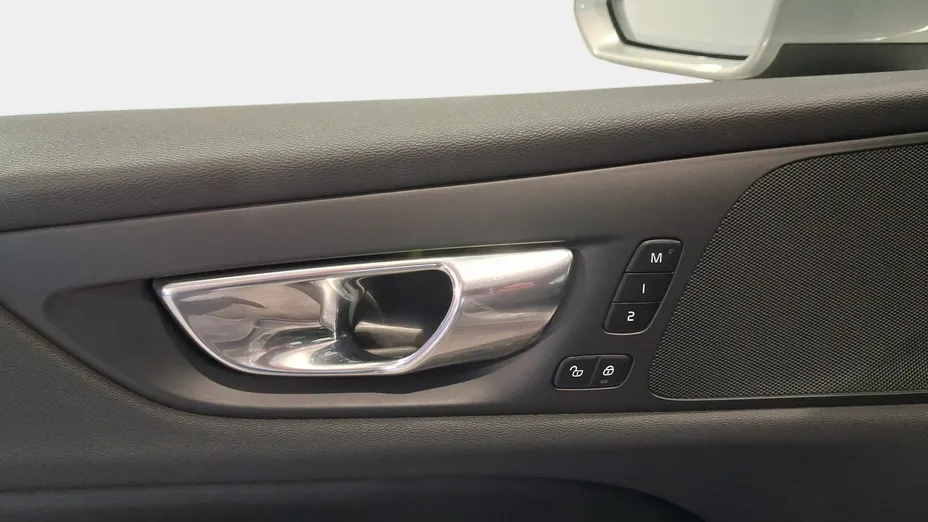 VOLVO S60 -