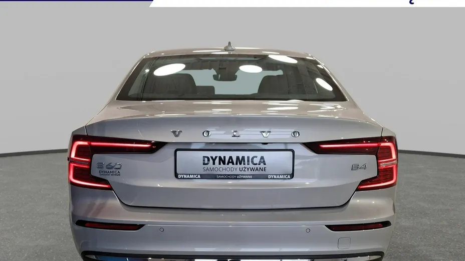 VOLVO S60 -