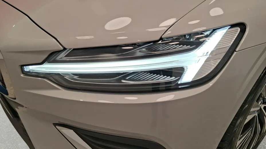 VOLVO S60 -