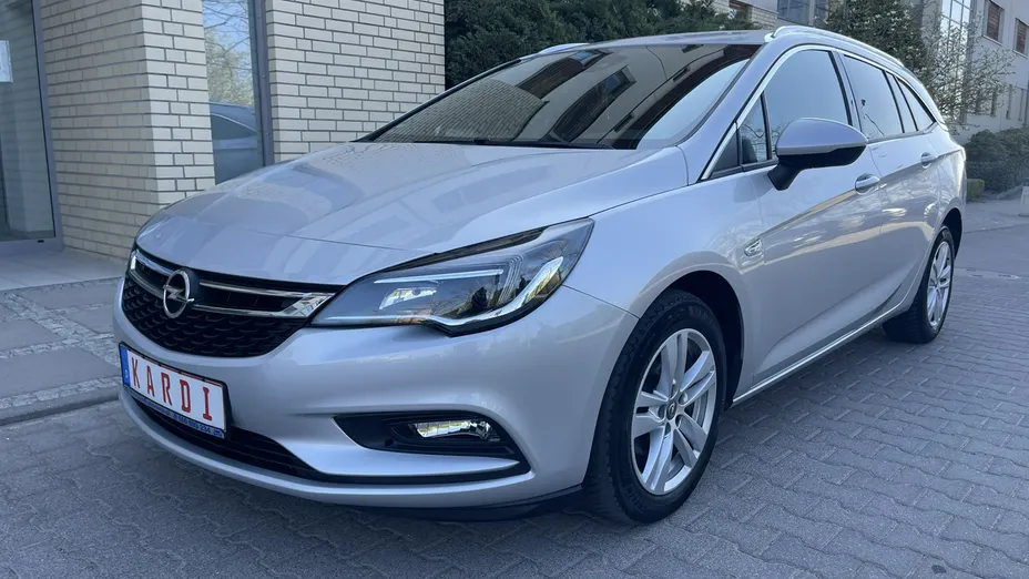 OPEL Astra -