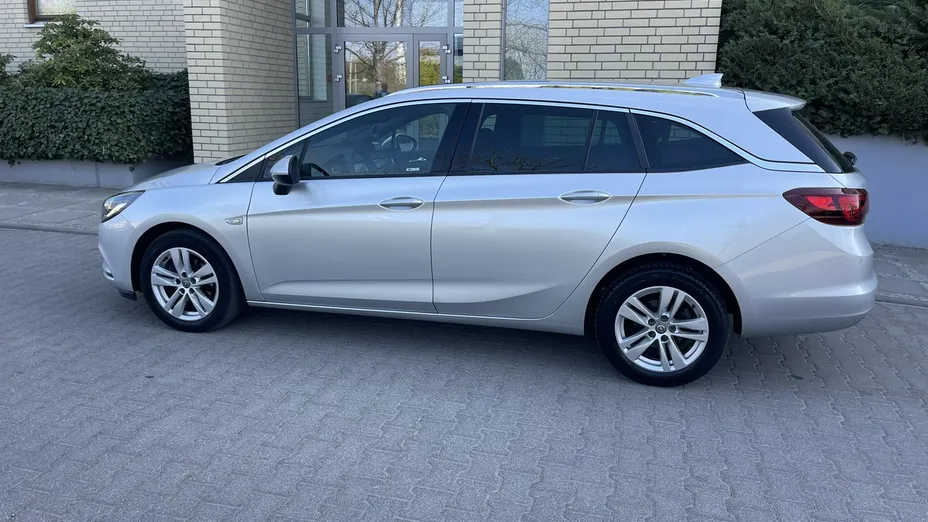 OPEL Astra -