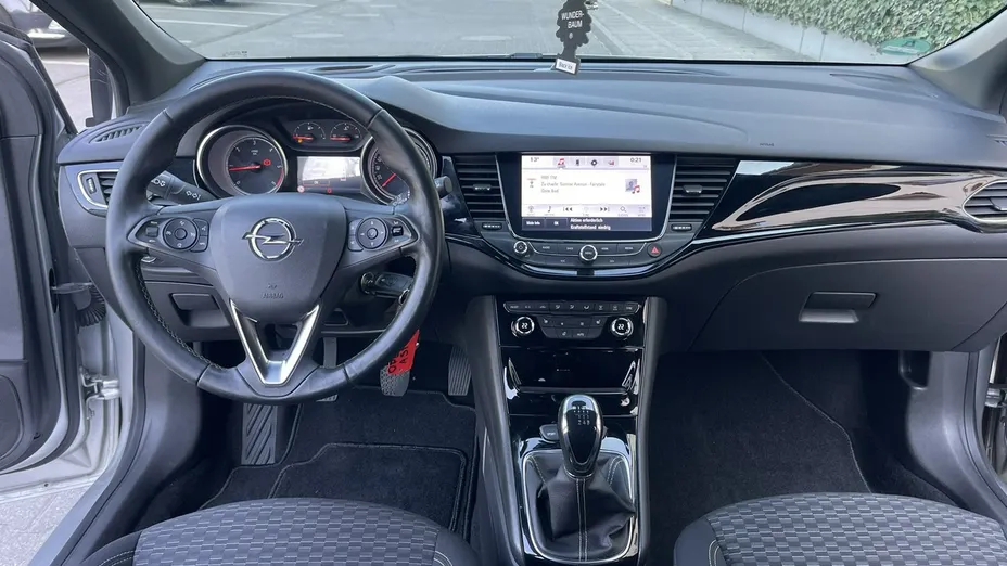 OPEL Astra -