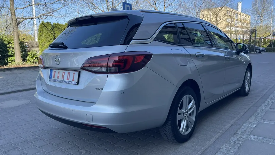OPEL Astra -