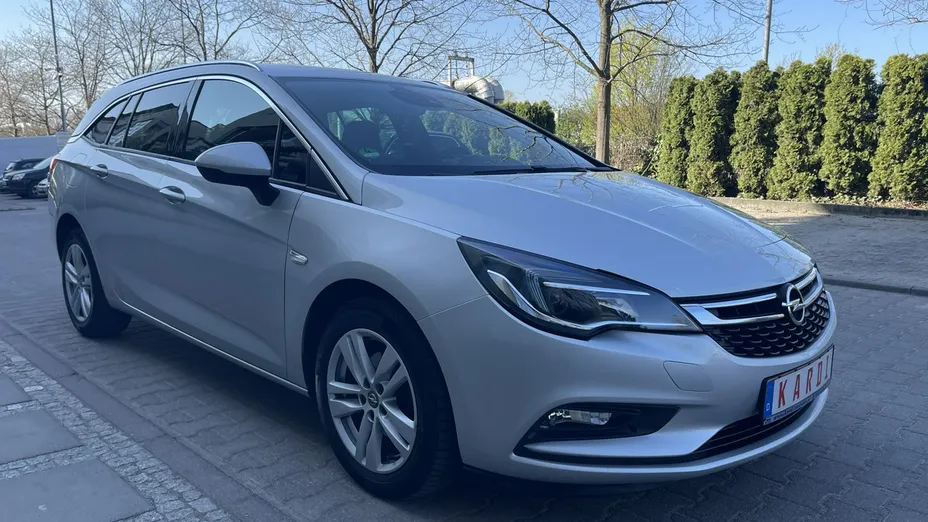 OPEL Astra -