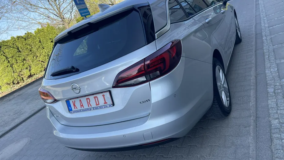 OPEL Astra -