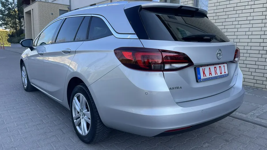 OPEL Astra -