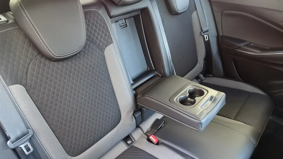 OPEL Grandland X -