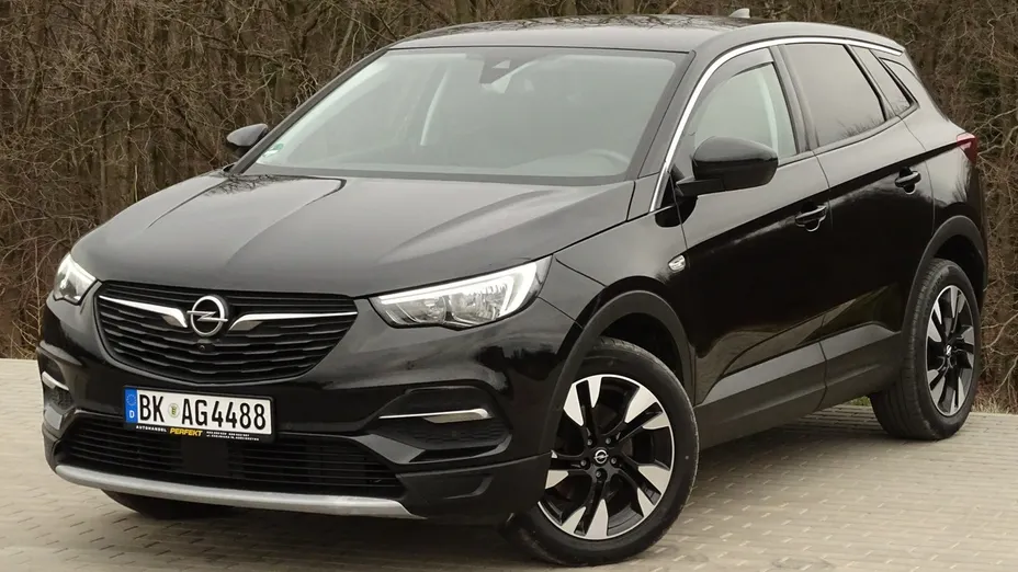 OPEL Grandland X -