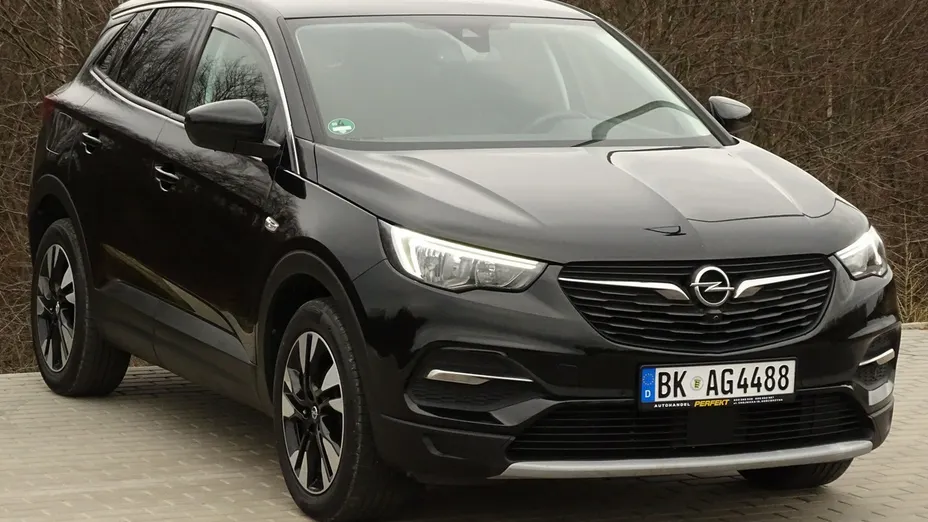 OPEL Grandland X -