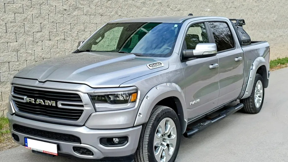 RAM 1500 -
