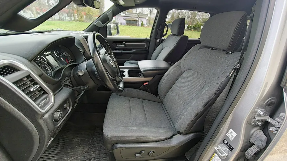 RAM 1500 -