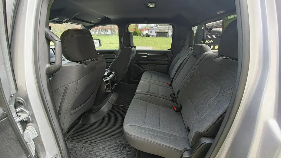 RAM 1500 -