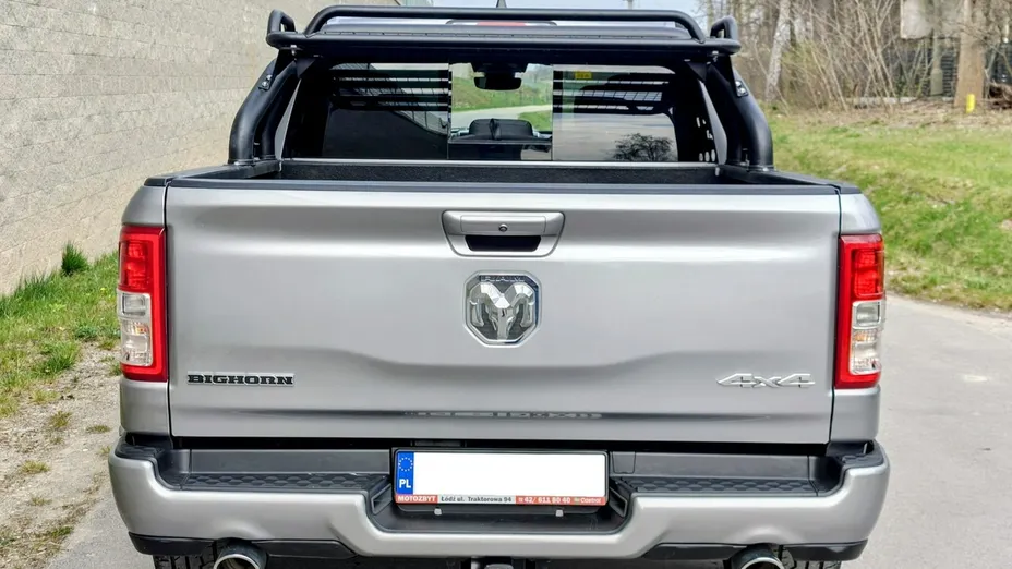 RAM 1500 -