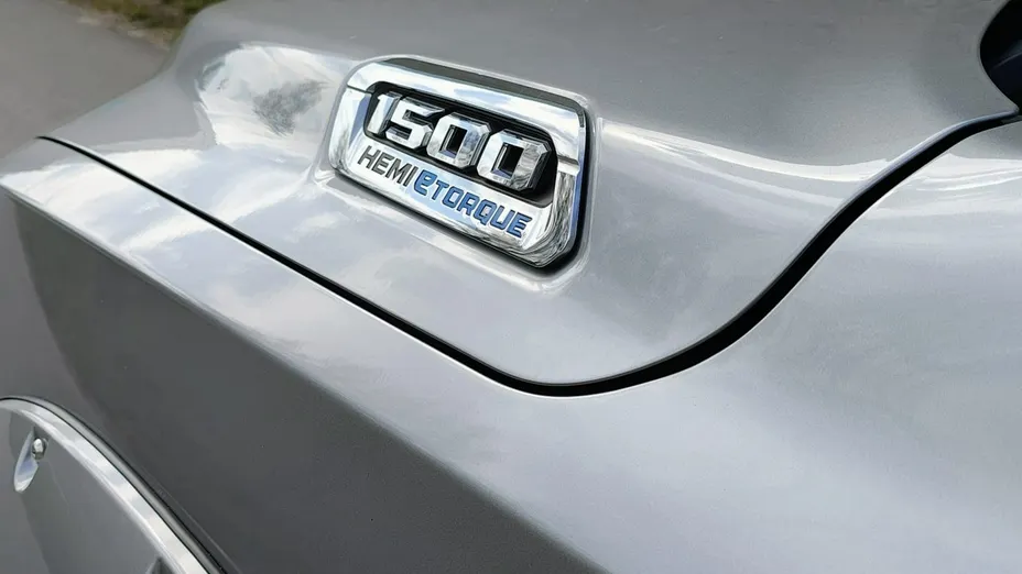 RAM 1500 -