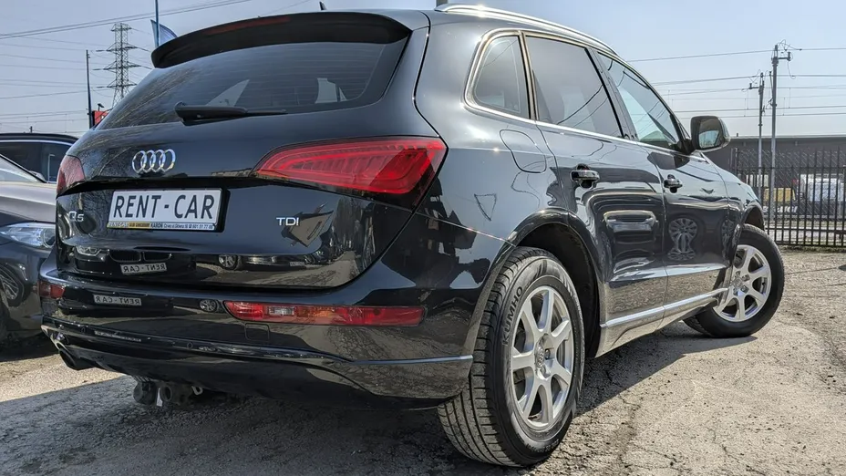 AUDI Q5 -
