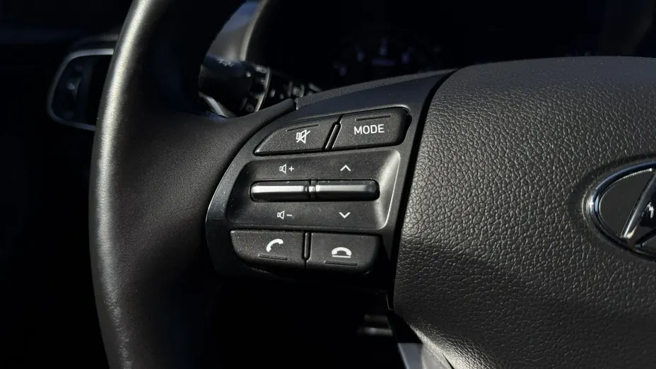 HYUNDAI i30 -