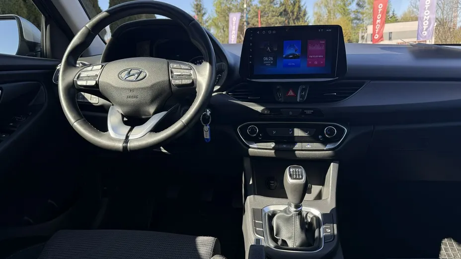 HYUNDAI i30 -
