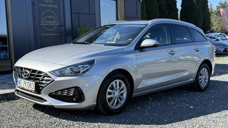 HYUNDAI i30 -