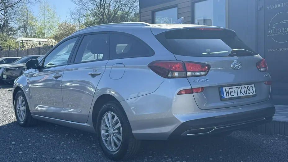 HYUNDAI i30 -