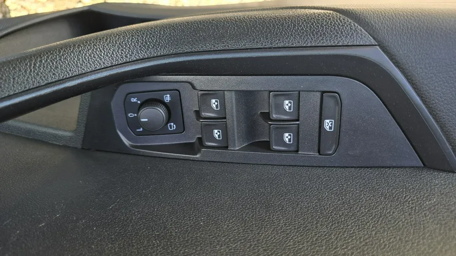 SKODA Karoq -
