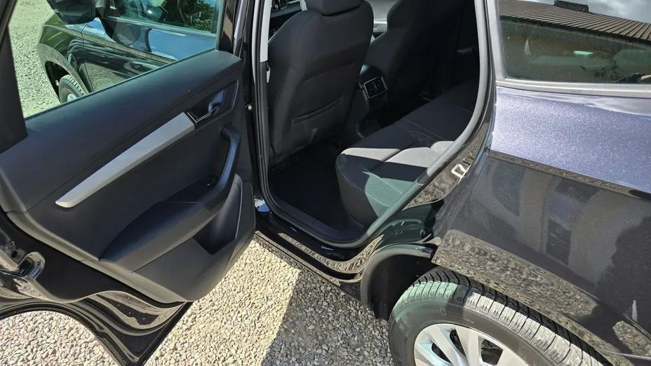 SKODA Karoq -