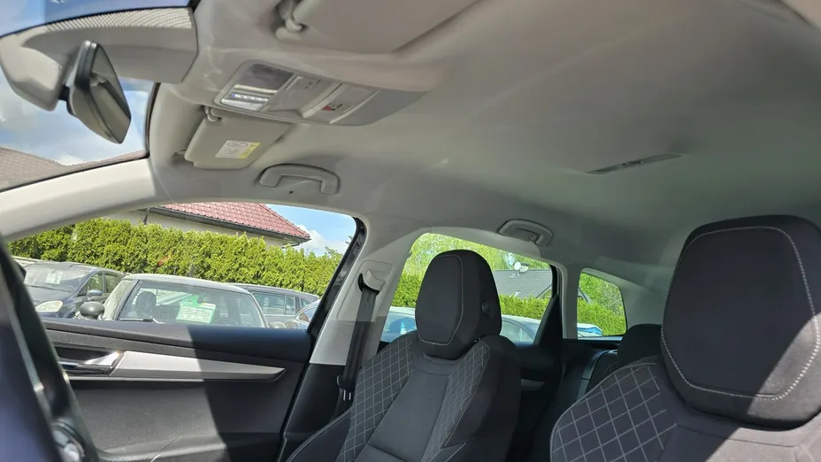SKODA Karoq -